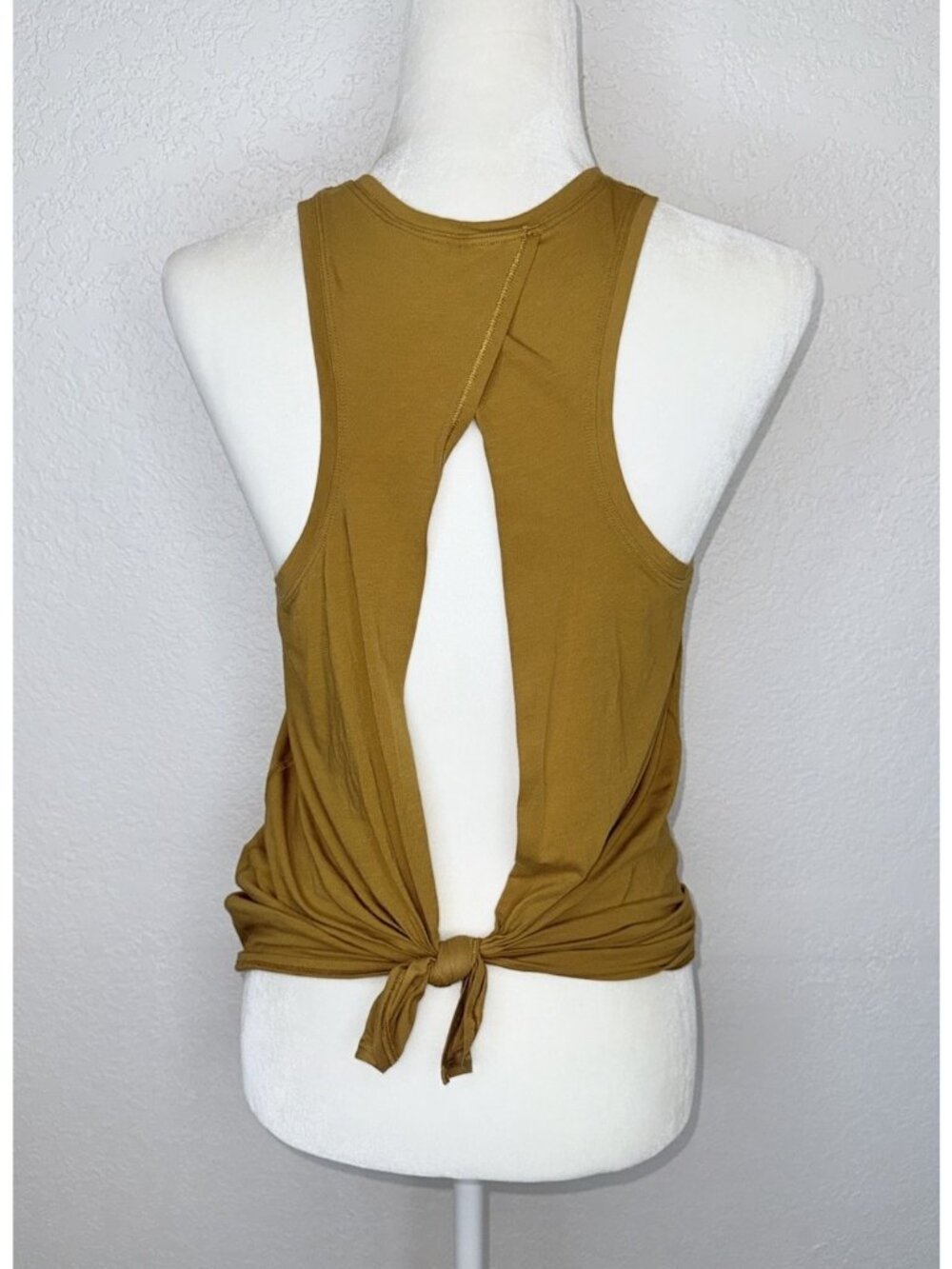 Lululemon All Tied Up Tank Top  Pima Cotton Open Back Size S/M Yoga Running V
